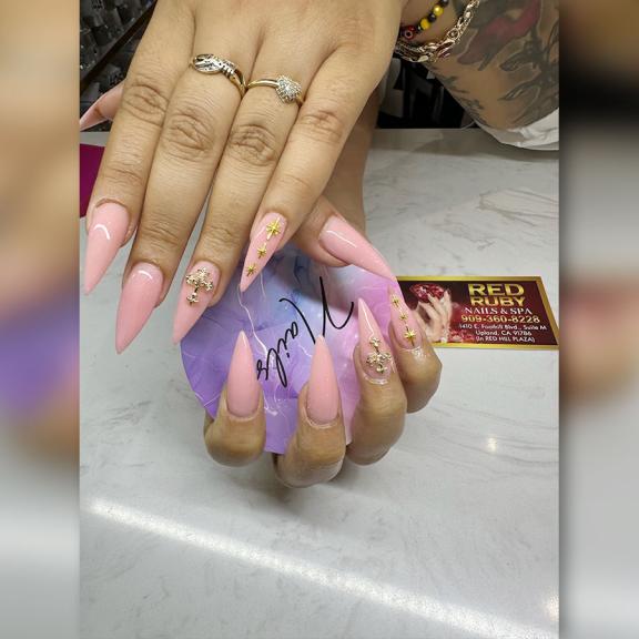  RED Ruby nails & spa 08012025 (2)